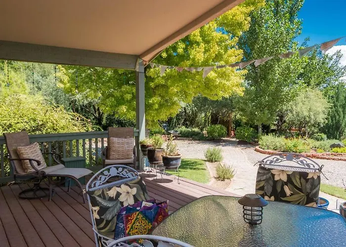 Kapila Gardens Family Retreat W/ Private Pool Holiday home