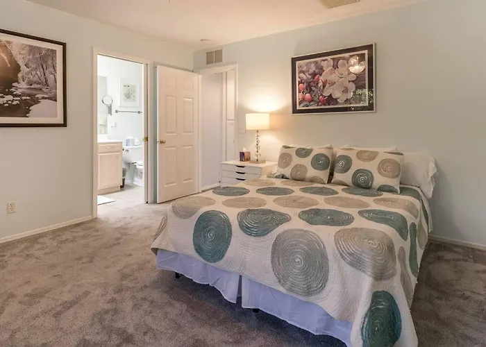Kapila Gardens Family Retreat W/ Private Pool Holiday home *